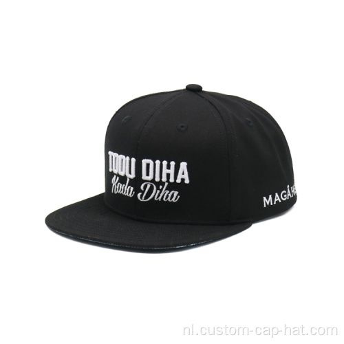 Zwarte 3D geborduurde snapback -hoed